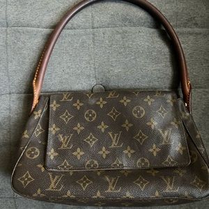 Louis Vuitton small shoulder bag